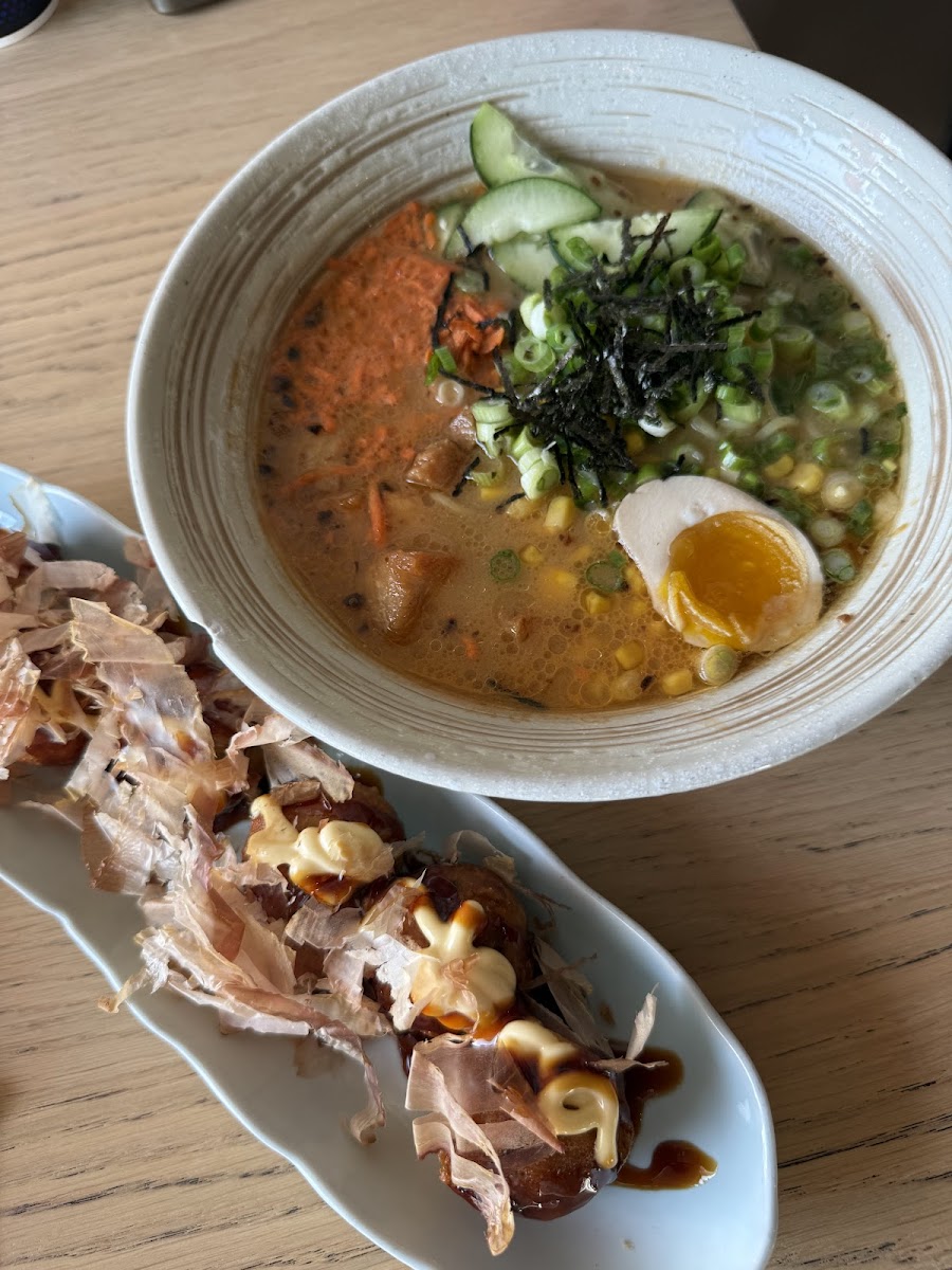 Oishii Ramen & Poke Photos 2